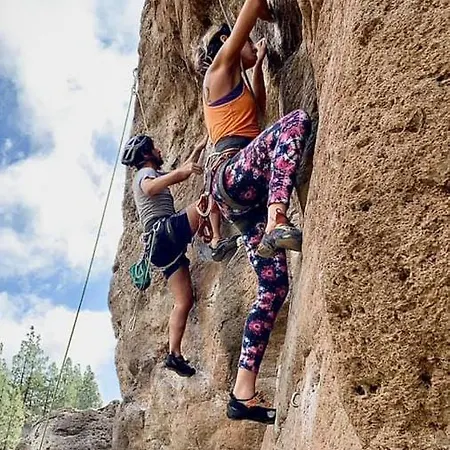 Climbing With Sky Windows ! *