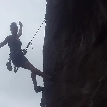 Climbing With Sky Windows ! Campsite